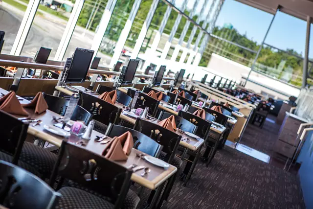 Entertainment Venues: Mohawk Racetrack 2