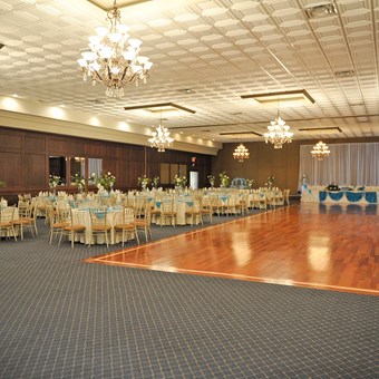 Banquet Halls: Montecassino Hotel & Event Venue 9