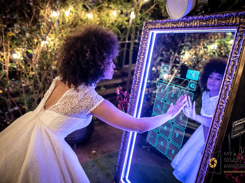 My Selfie Mirror Photo Booth