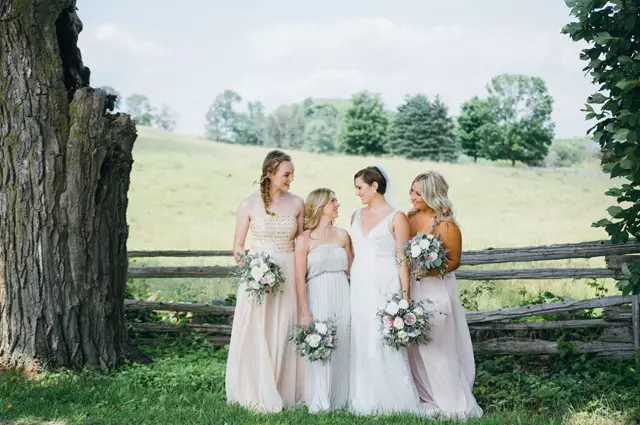 Photographers: Nikki Mills 26