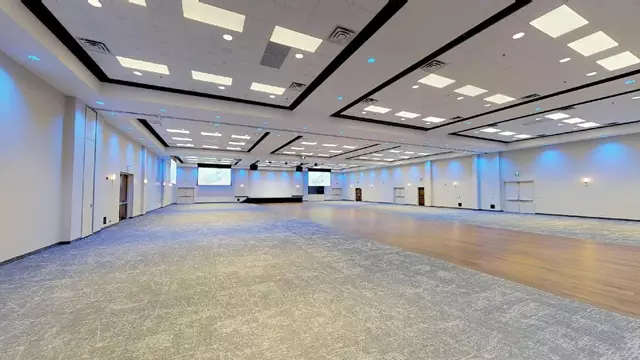 Banquet Halls: OE Banquet Hall 2