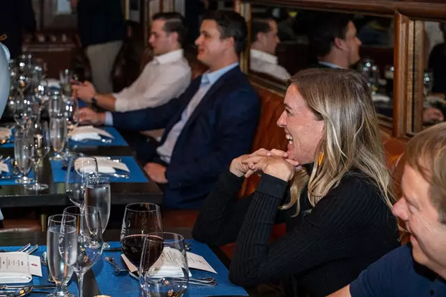 Restaurants: Oak Room 5