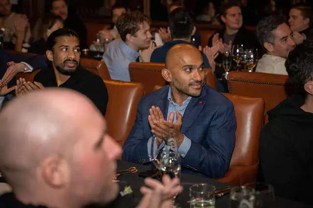 Restaurants: Oak Room 13