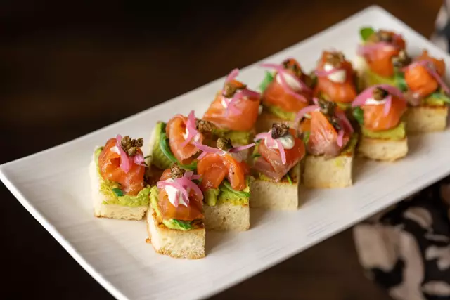 Restaurants: Oak Room 21