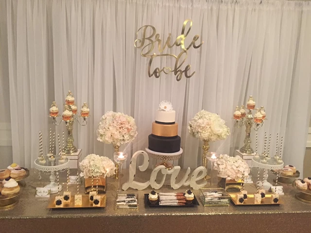 Cake & Dessert Table