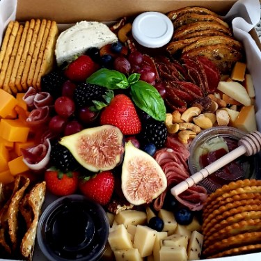 Individual charcuterie/ hors d'oeuvres box
