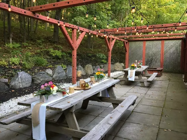 Barn Venues: Pathways on Pleasure Valley 3