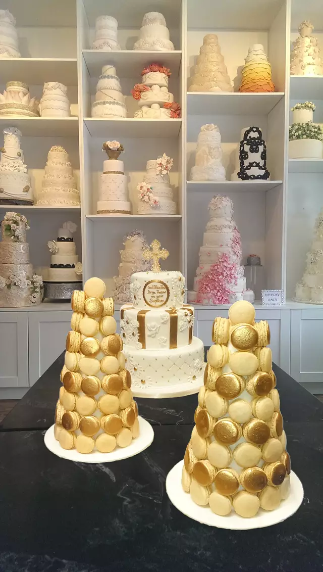 Wedding Cakes: Patricia's Cake Creations 14