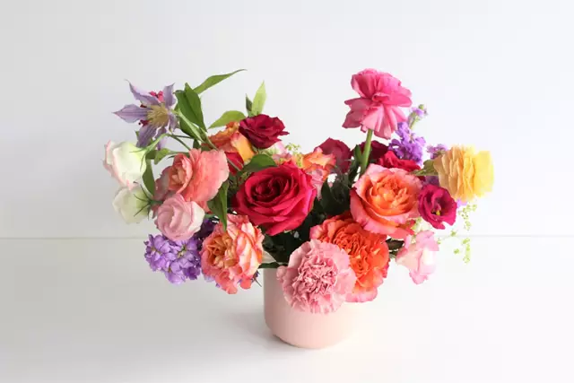 Florists: Periwinkle Flowers 3