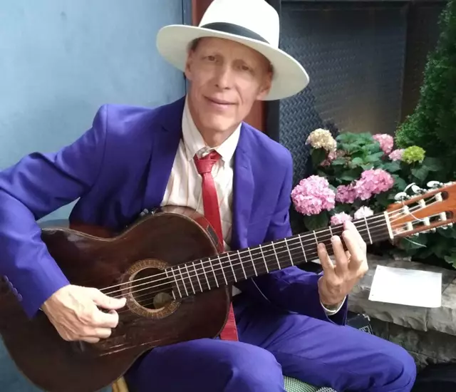 Live Music & Bands: Peter Mathers 1