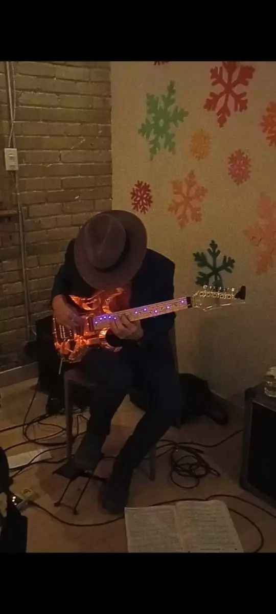 Live Music & Bands: Peter Mathers 2