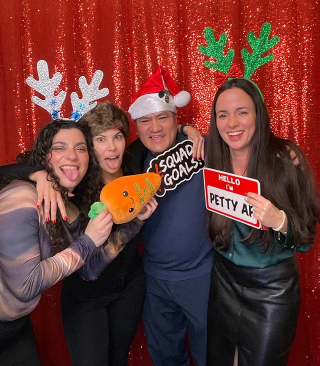 Photo Booths: Photobooth Guys 18