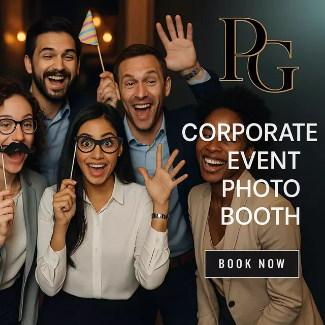 Photo Booths: Photobooth Guys 8