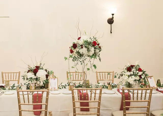 Florists: Plush Flowers 1