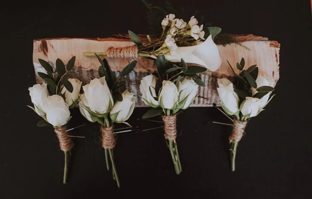 Florists: Popis Flowers & Boutique 13