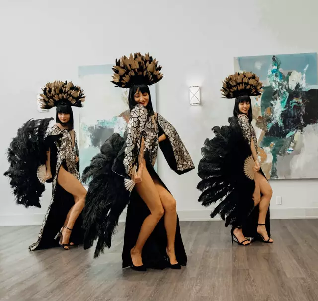 Entertainment: Pretty Girls Show 2