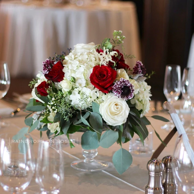 Raindrops on Roses Floral Design, Mississauga