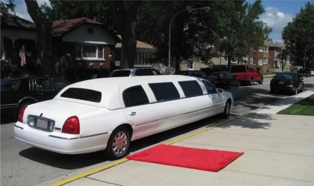 Red Carpet Executive Limousine, Whitby