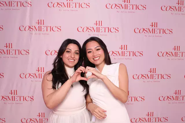 Photo Booths: Revolve Event Services 8