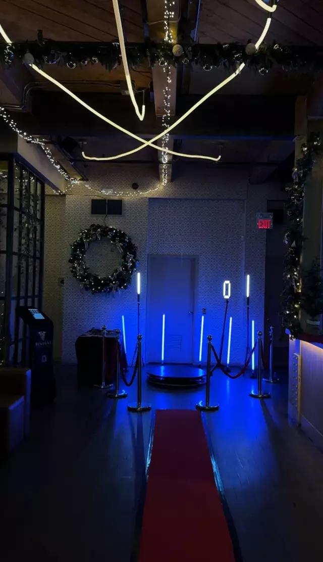 Photo Booths: Revolve Event Services 27