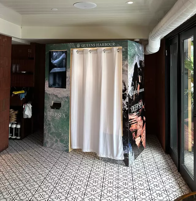 Photo Booths: Revolve Event Services 3