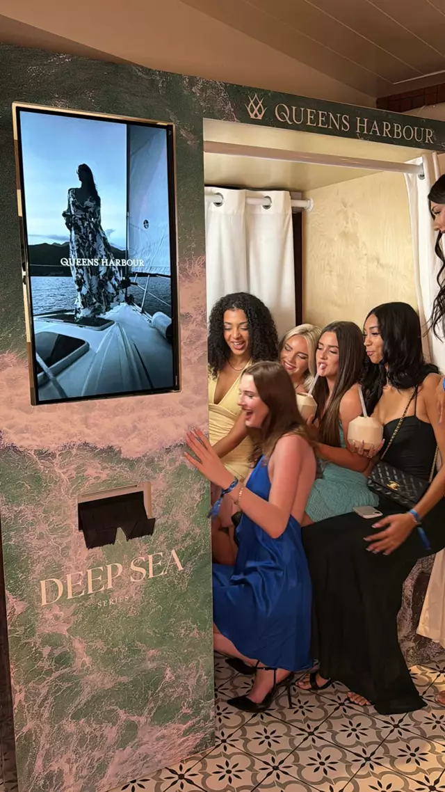 Photo Booths: Revolve Event Services 1