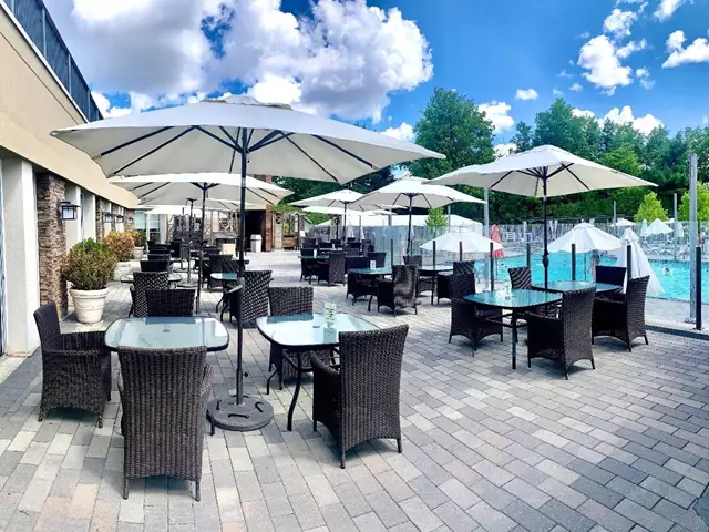 Golf & Country Clubs: Richmond Hill Country Club 15