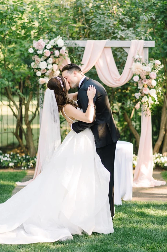 Rosehill Blooms, Toronto