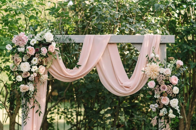 Rosehill Blooms, Toronto