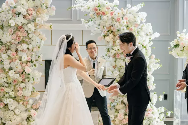 Officiants: Roy Pro Officiant 3