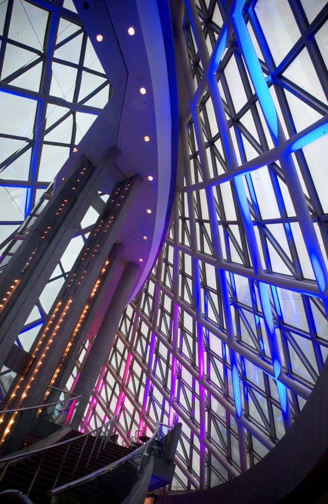 Concert Spaces: Roy Thomson Hall 10