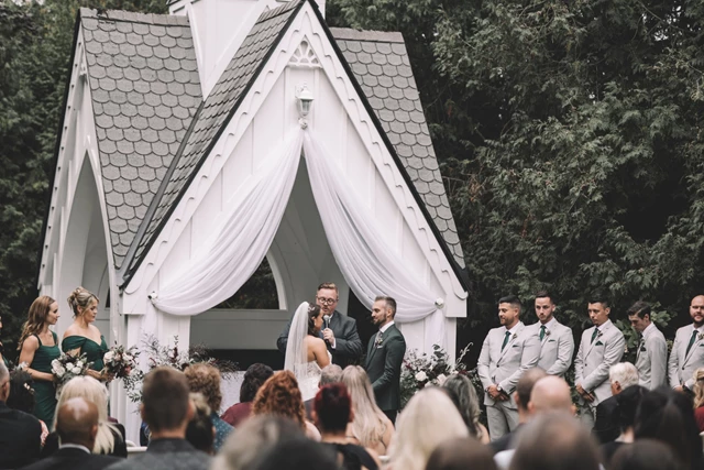 Golf & Country Clubs: Royal Ashburn Golf Club 22