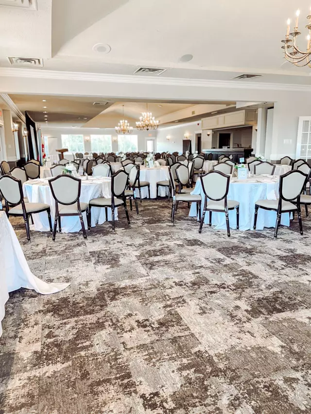 Golf & Country Clubs: Royal Ashburn Golf Club 4