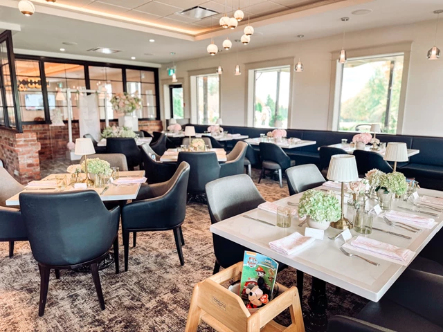 Golf & Country Clubs: Royal Ashburn Golf Club 1