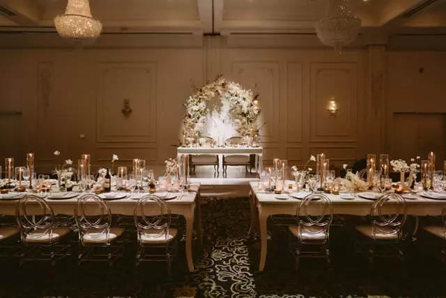 Banquet Halls: Royal Venetian Mansion 23