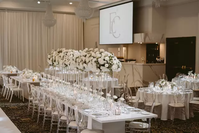 Banquet Halls: Royal Venetian Mansion 13