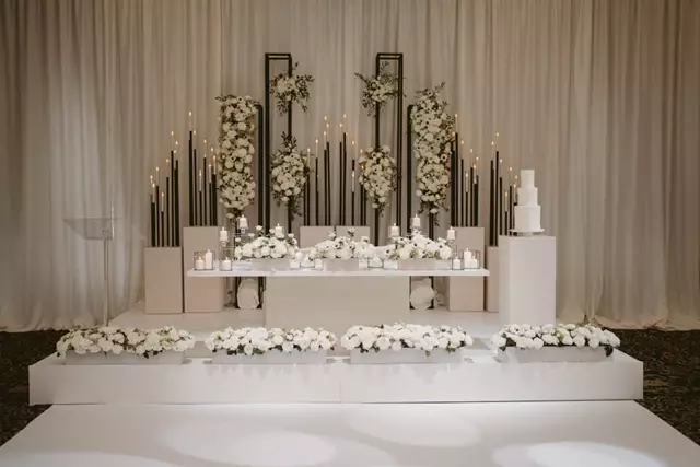 Banquet Halls: Royal Venetian Mansion 15