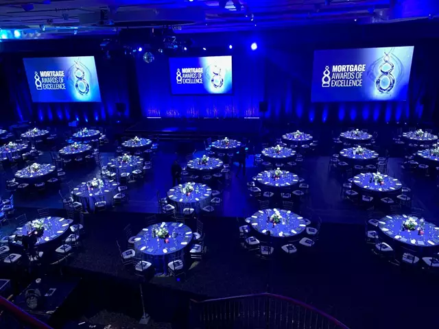 Audio / Visual: Stagevision 4