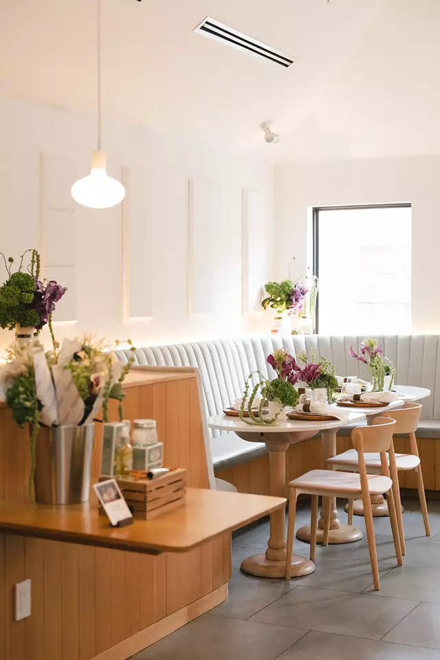 Restaurants: Sara Restaurant 13