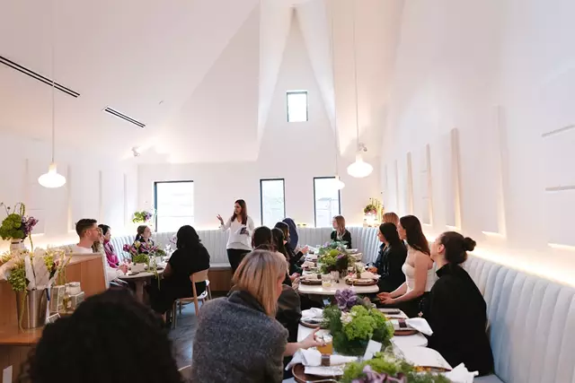 Restaurants: Sara Restaurant 11