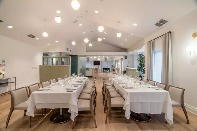 Restaurants: Sassafraz 13