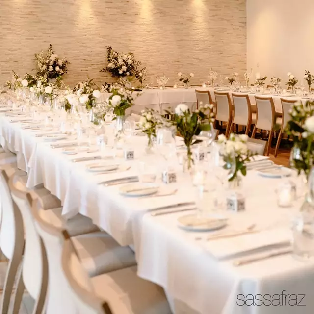 Restaurants: Sassafraz 17