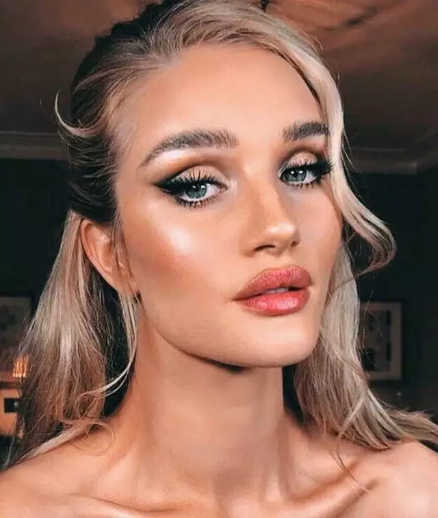 Hair & Makeup: Schulz Beauty & Body 4