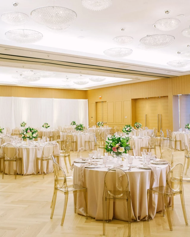 Hotels: Shangri-La Hotel, Toronto 28