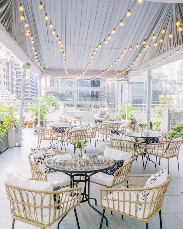 Hotels: Shangri-La Hotel, Toronto 18