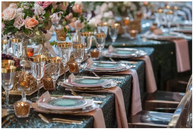 Hotels: Shangri-La Hotel, Toronto 19