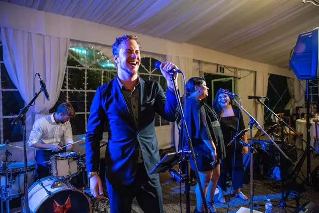 Live Music & Bands: Sly Fox 3