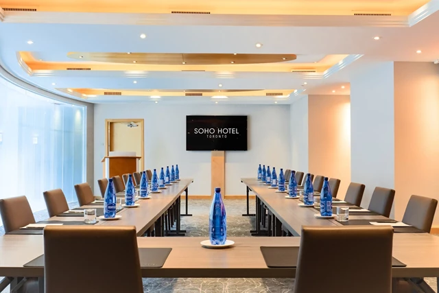 Meeting Rooms with Natural Light
