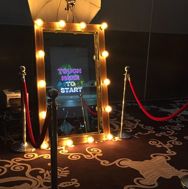 Social Lens Photobooth, Mississauga