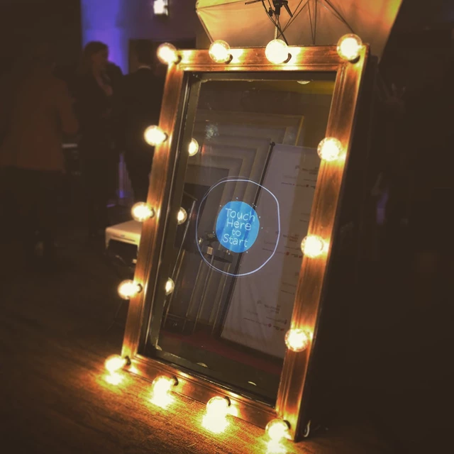 Social Lens Photobooth, Mississauga